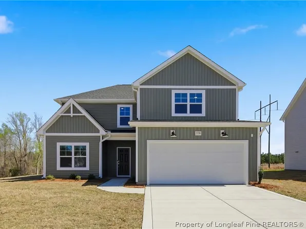 1736 Man O War Dr, Hope Mills, NC 28348
