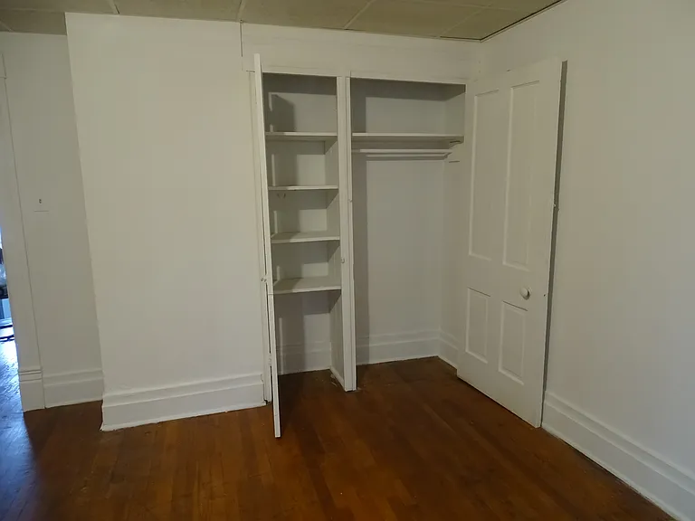 435B Winchester Ave — Photo 5