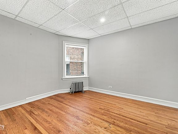 4th image of 7933 S Vernon Ave #2S