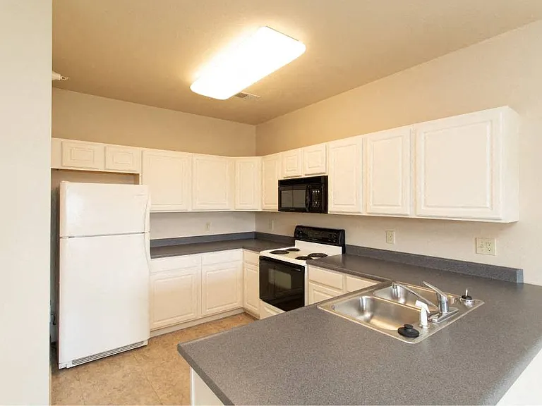 Lindberg Lofts — Photo 2