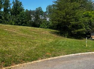 759 Emerald Ave, Kodak, TN 37764