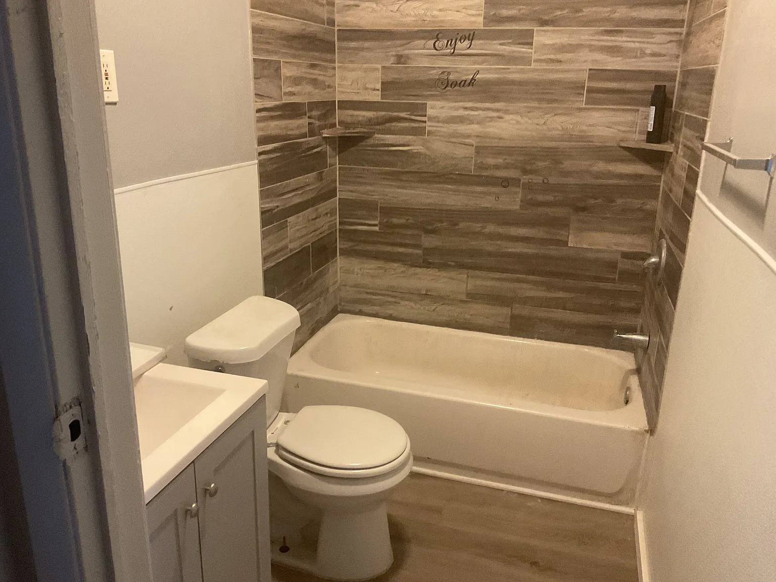 5 bed, 1600 sqft, $1,250 — Photo 3