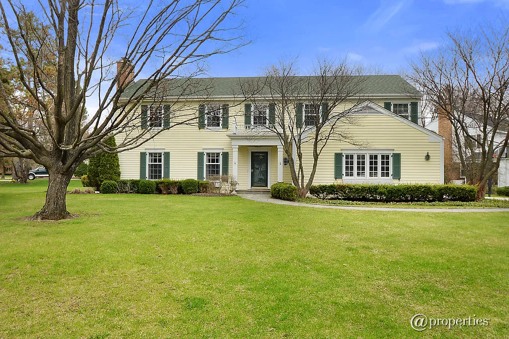 2512 Saint Stephens Grn photo 1