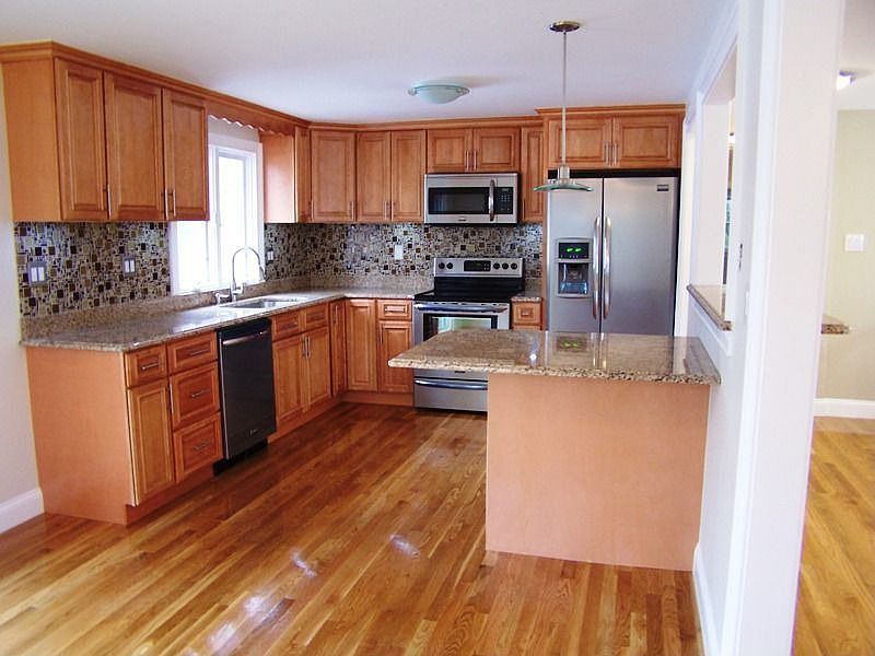 1st image of 11 Druid Hill Ave E