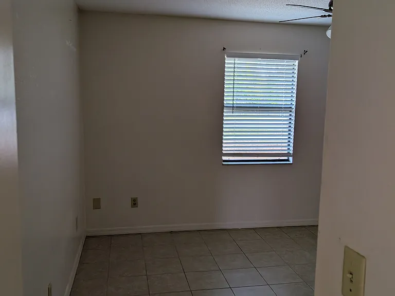 371 NW Lake City Ave #102 — Photo 8