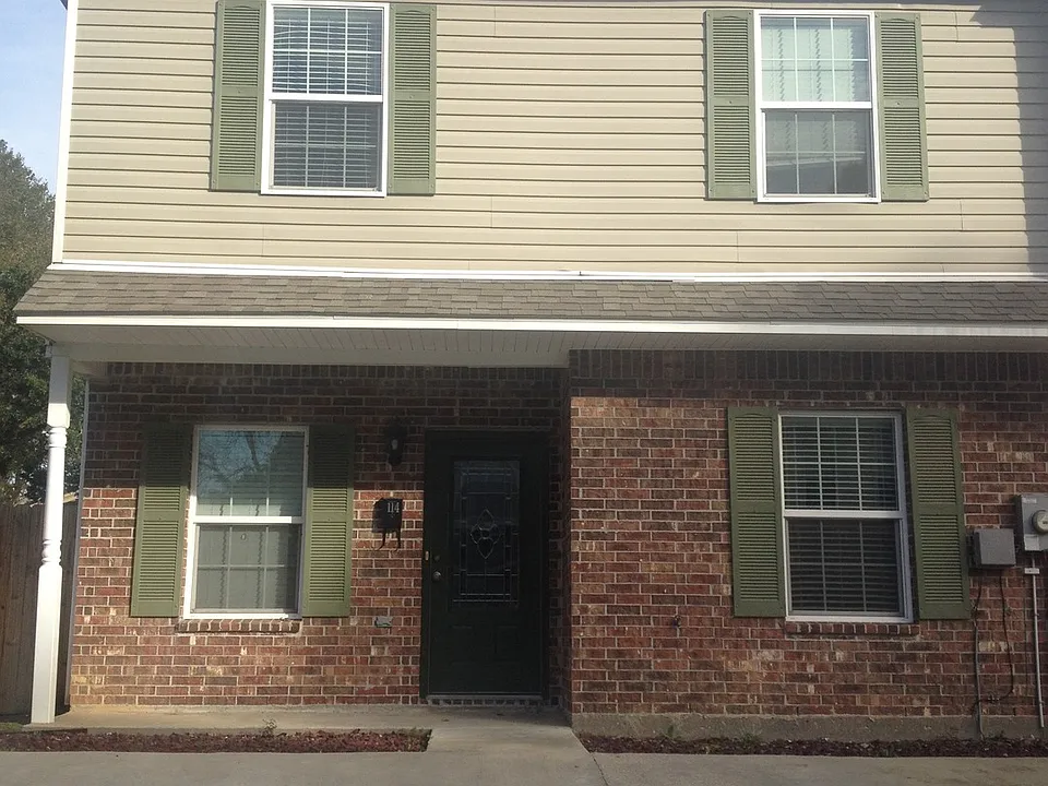 114 Padre Rd
