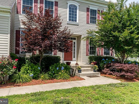 4th image of 146 Patriot Way