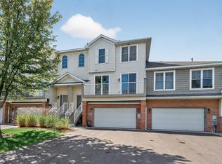 20055 Heritage Dr, Lakeville, MN 55044