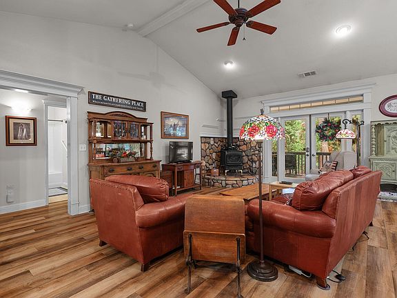 5th image of 30544 Sleepy Hollow Dr