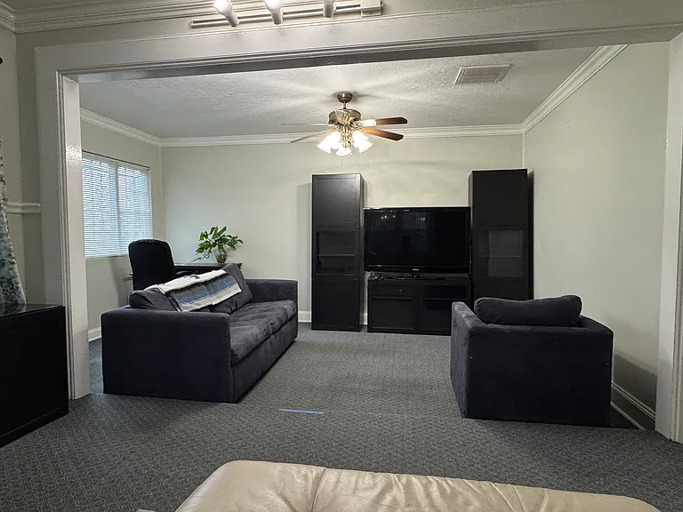 743 Coral St — Photo 2