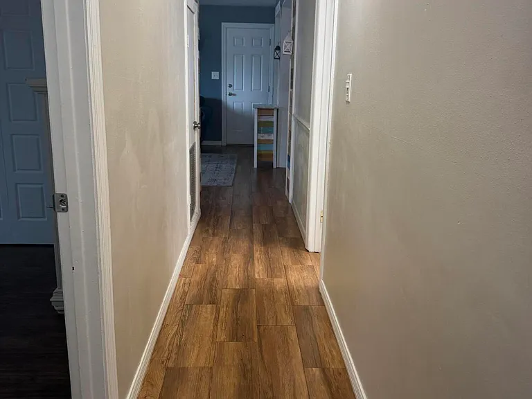 4281 Yorkshire Dr — Photo 31