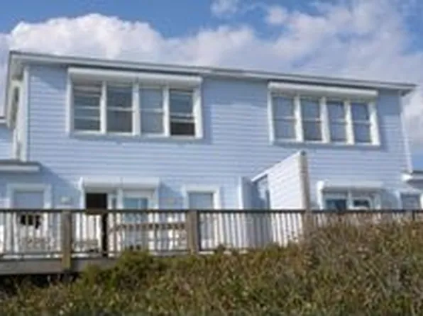 129 Heverly Dr, Emerald Isle, NC 28594