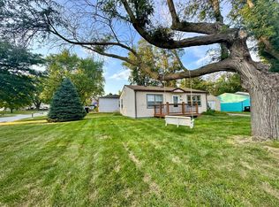 7014 Florence St, La Vista, NE 68128