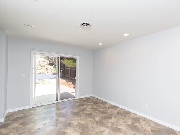 315 Nocturne Ct — Photo 9