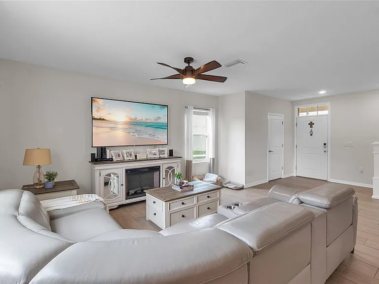 5223 San Palermo Dr — Photo 4