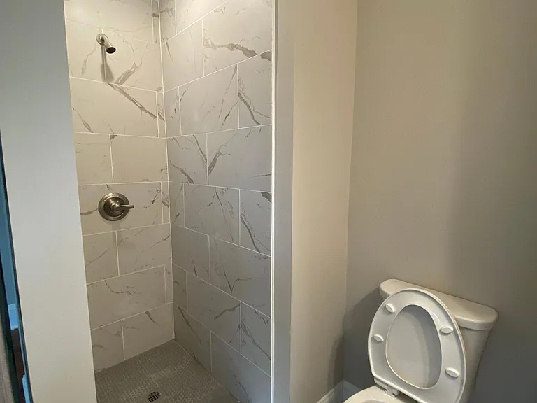 3000 Guilford Ave — Photo 6