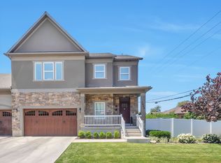 5608 S Dunetree Ln, Salt Lake City, UT 84121