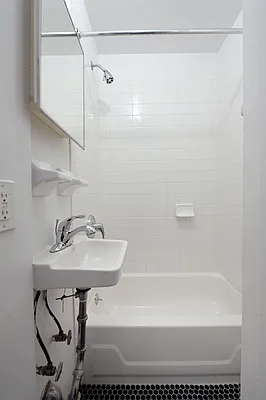 Rented by Aether Property Group | media 10