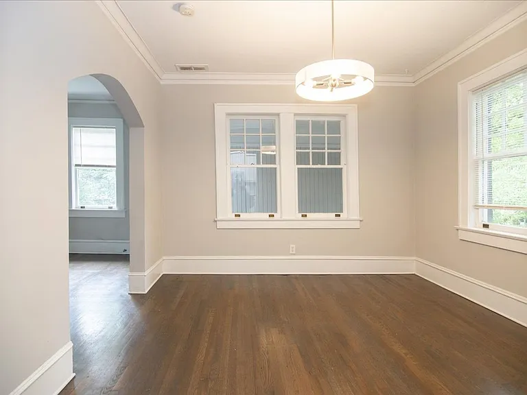 882 Charles Allen Dr NE — Photo 9