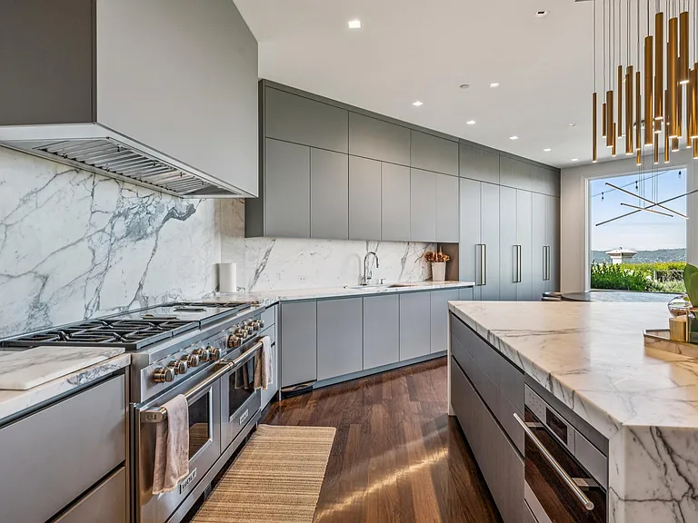 138 Gilmartin Dr — Photo 11