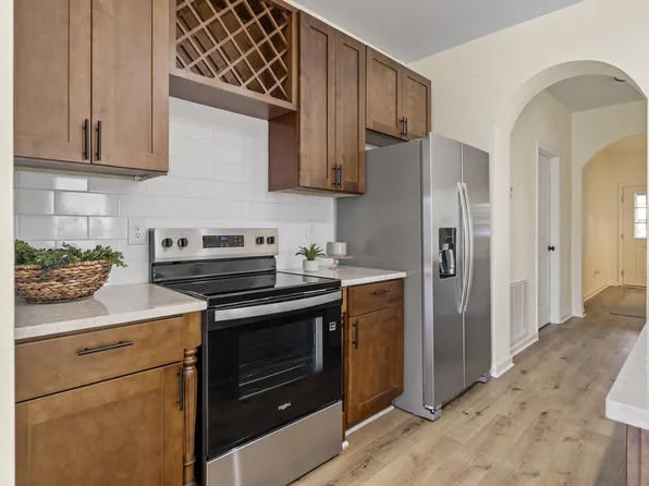 511 Union Station Pl, Calera, AL 35040