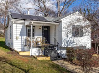 1407 Vine St, Charlottesville, VA 22902