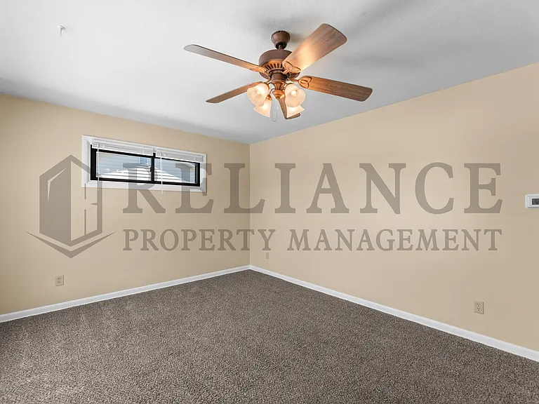 3052 S Bonn Ave — Photo 3