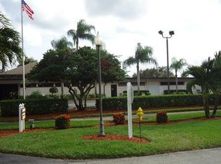 5730 Trailwinds Dr APT 424, Fort Myers, FL 33907