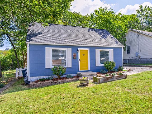 3rd image of 2913 Highland Dr