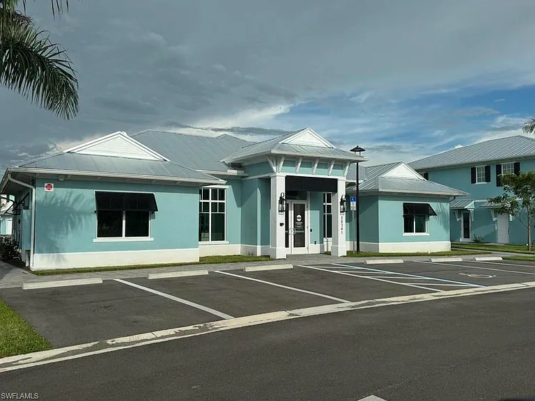 26351 Coco Cay Cir #201 — Photo 2