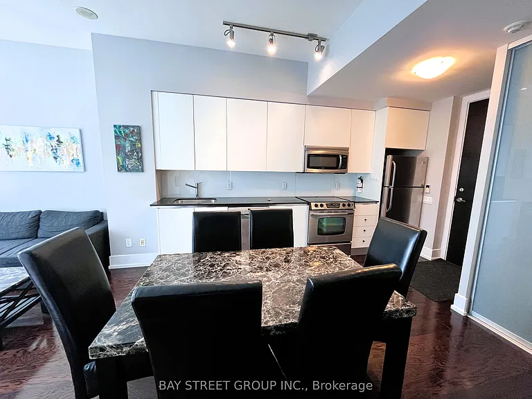33 Charles St E #4401 — Photo 5