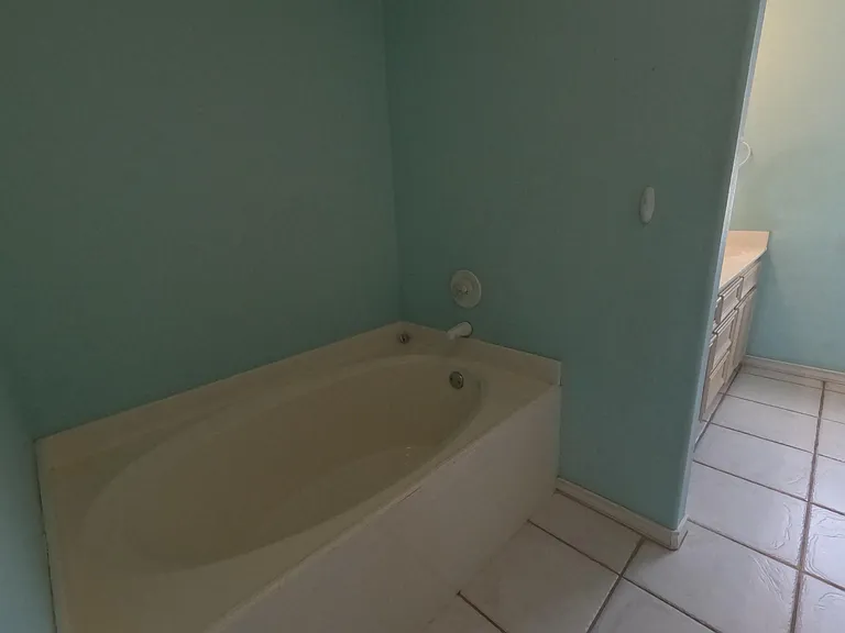 13554 Peseta Ct — Photo 13