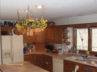 7826 SE Ratner Rd, Berryton, KS 66409