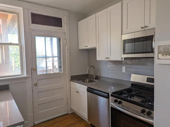 2941 W Schubert Ave #2, Chicago, IL 60647