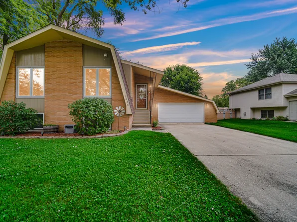 5638 W Court St, Monee, IL 60449