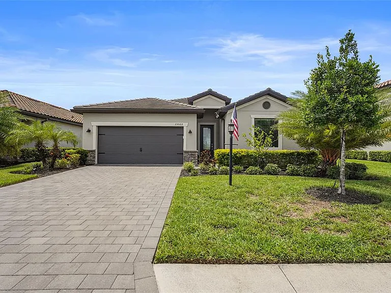 15522 Islandwalk Ave — Photo 2