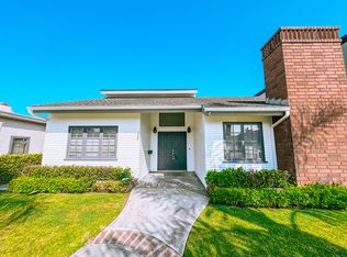 208 6th St, Seal Beach, CA 90740
