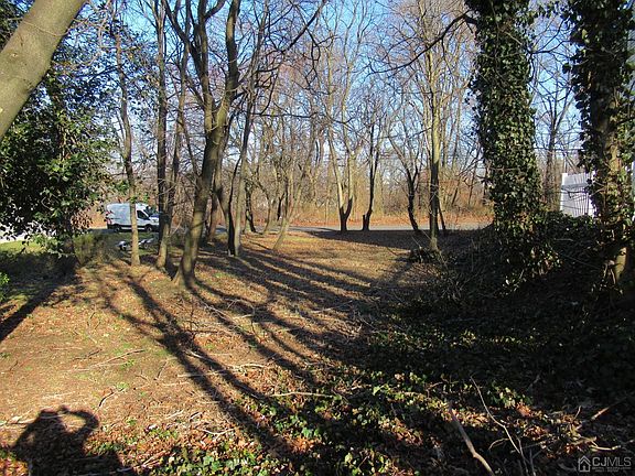 5th image of 0 Railroad Ave