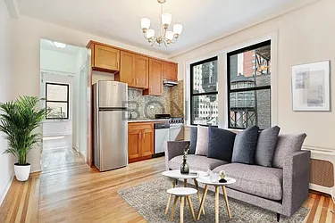 Rented by Bond New York