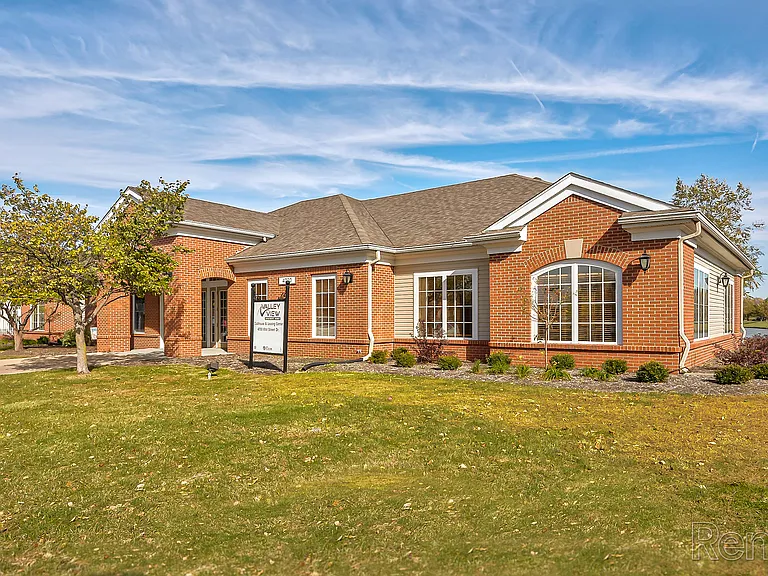 Valley View — Photo 1
