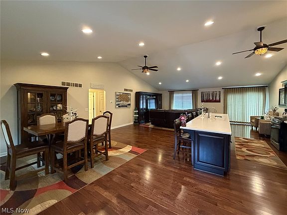 5th image of 1343 Courtland Rd