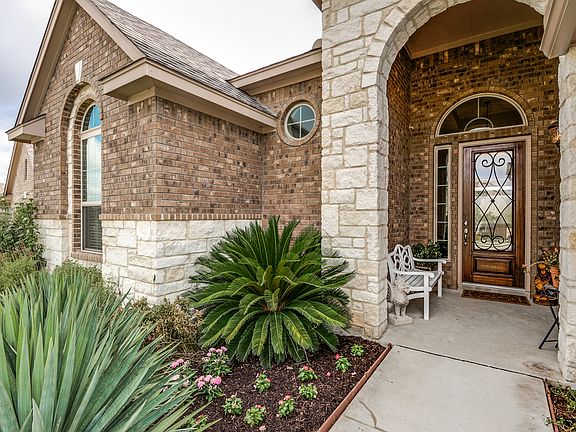 3rd image of 334 Wauford Way