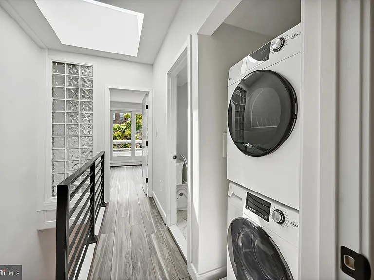 1850 Ingleside Ter NW #2 — Photo 17