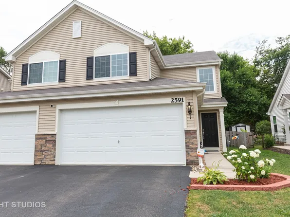 2591 Hearthstone Dr, Hampshire, IL 60140