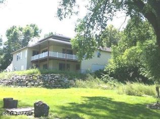 1021 Lake Shore Dr, Sauk Centre, MN 56378