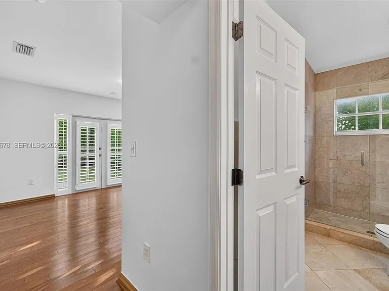 1237 Aduana Ave — Photo 60