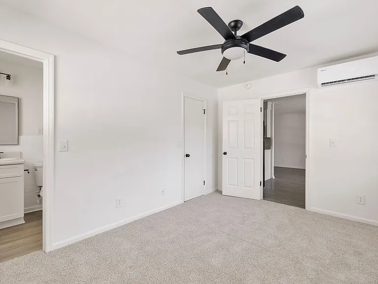 River Front Apartments — Photo 17