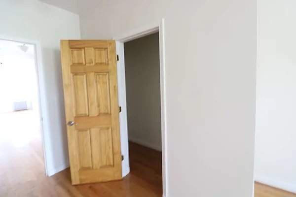 Rented by Compass | media 14