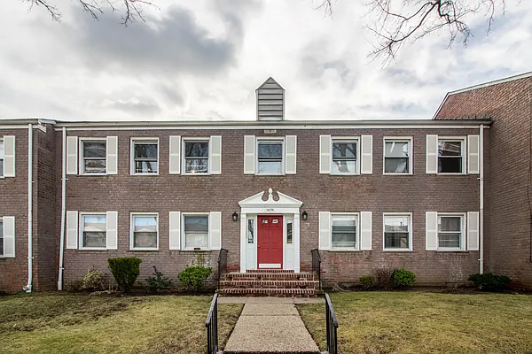 Rented by Prime Realty | media 13