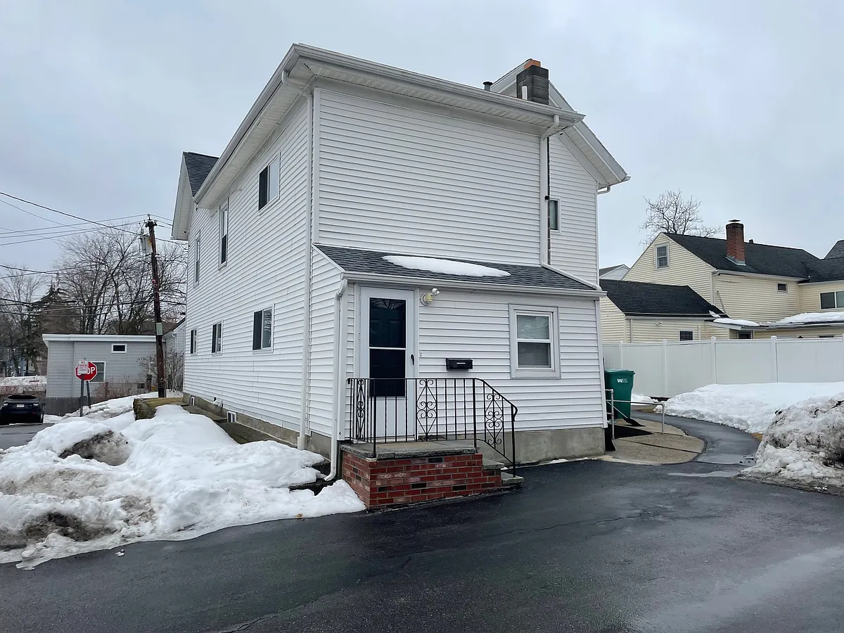 Building Photo - 39 Franklin St #R